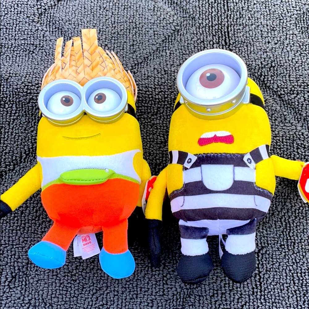 Dave and Carl minion beanie babies